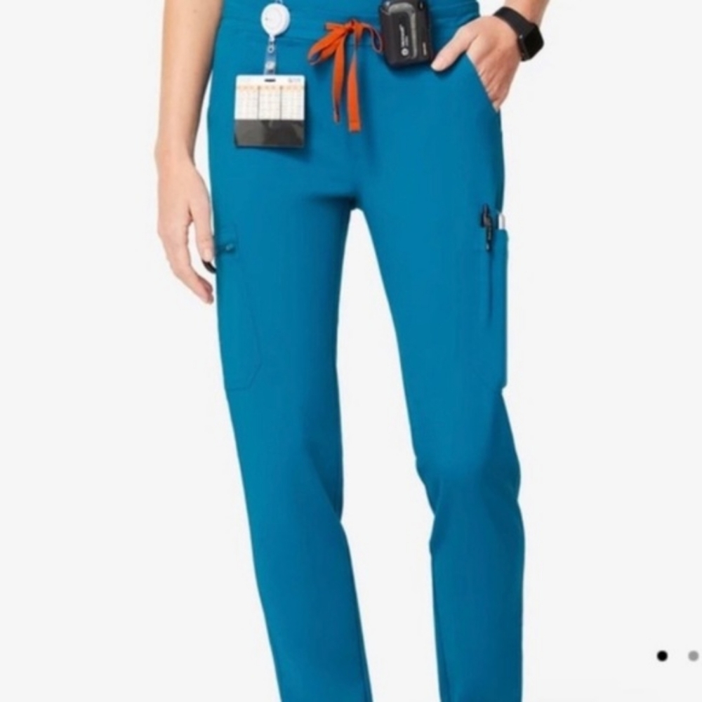 BNWT FIGS Yola Skinny scrub pants. RARE Alps Blue! Large Tall (LT)